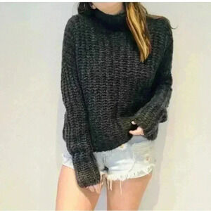 🌸HP🌸Aerie Dark Gray Chunky Oversized Sweater